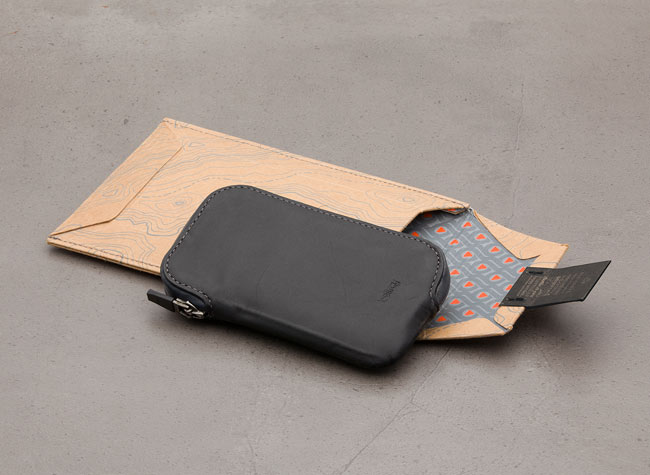 7_bellroy-weda-black-texture-bellroywebsite-12