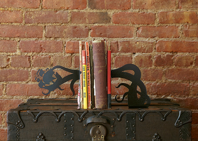 KRAKEN_Bookends_F_1024x1024