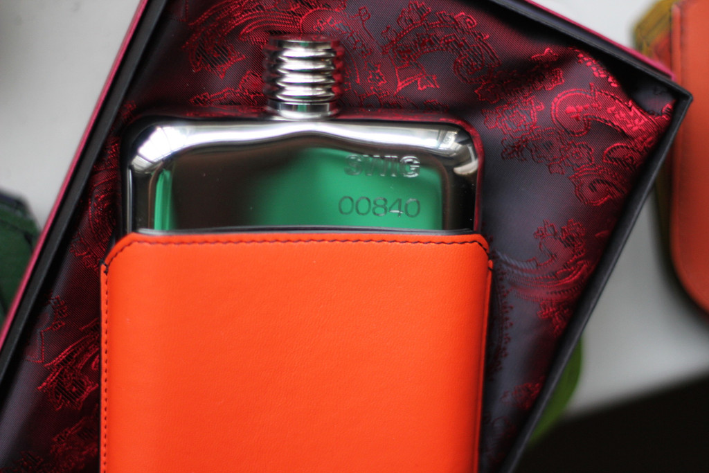 SWIG_Hip_Flask_Executive_Orange_Executive_Pouch_4_1024x1024