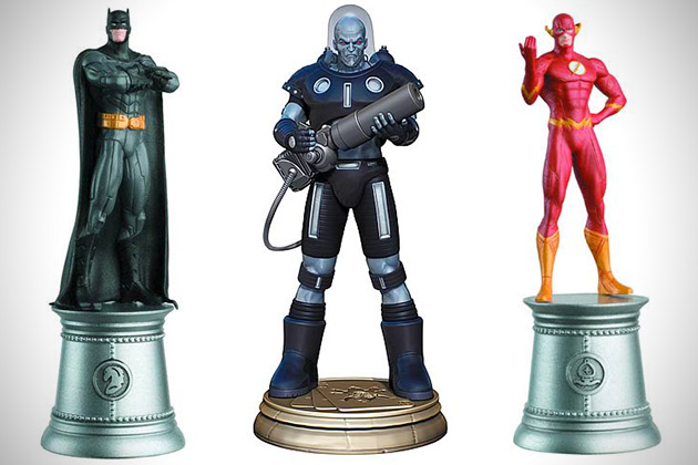 Marvel-vs-DC-Superhero-Chess-Pieces-3