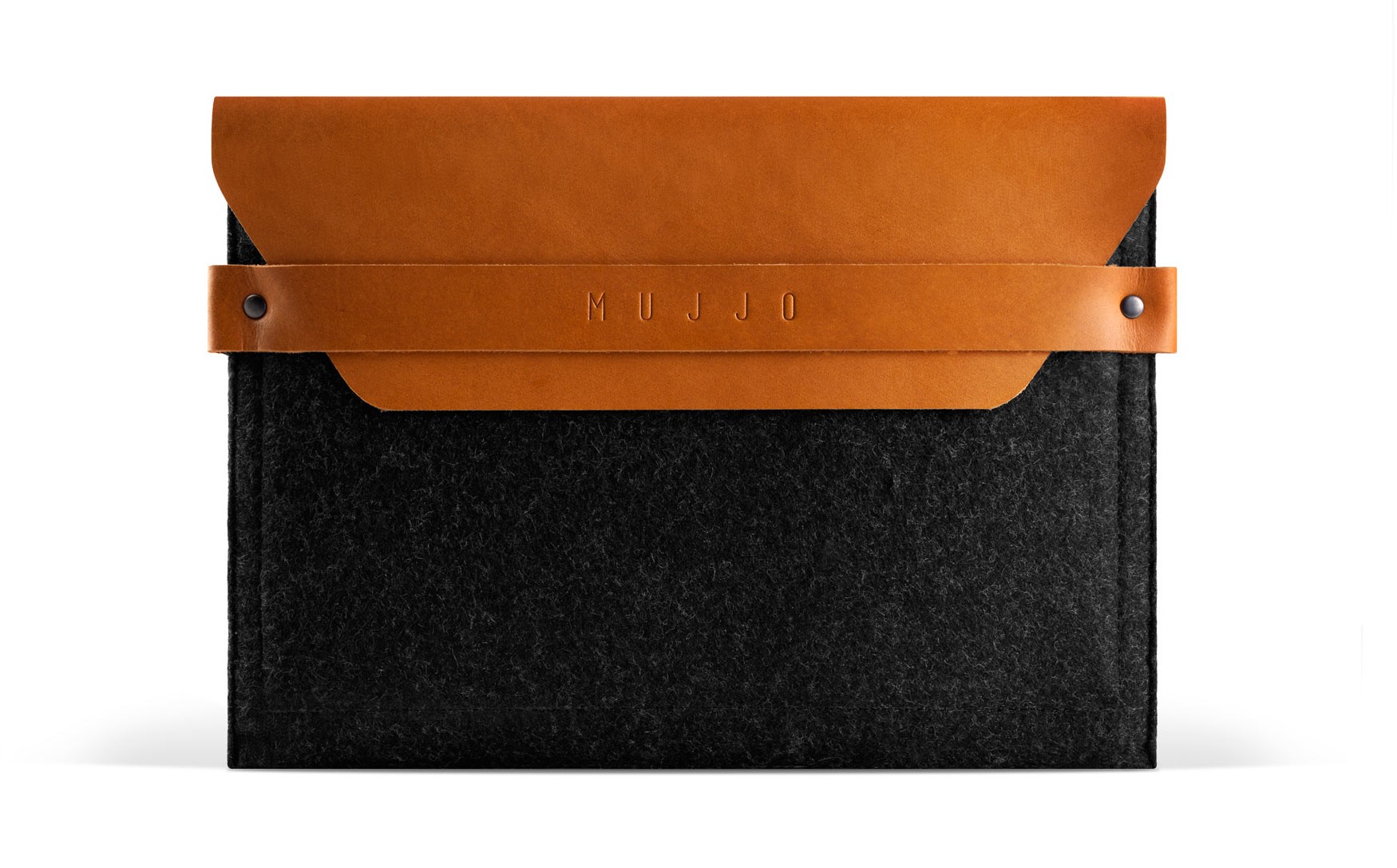 ipad_envelope_sleeve_-_tan_-_studio_-_001