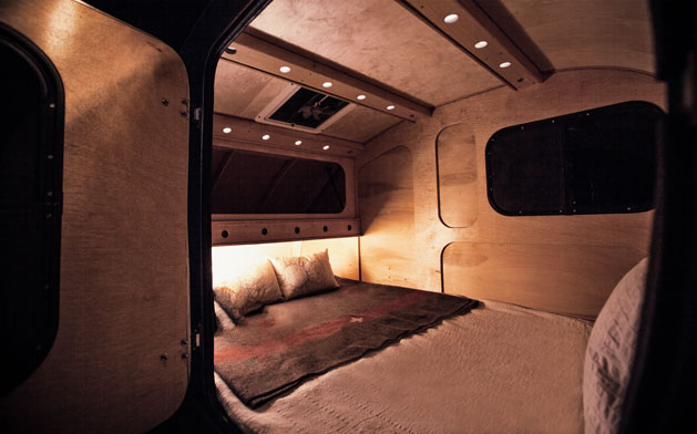 VO-trailerinterior_692x329