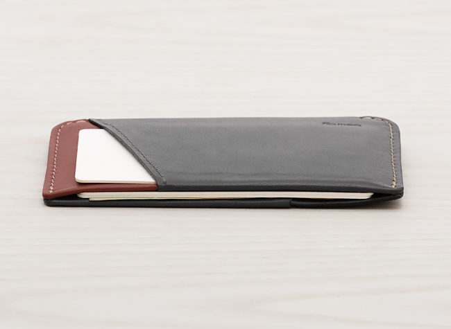 6_bellroy-wmsb-charcoal-texture-bellroywebsite-08