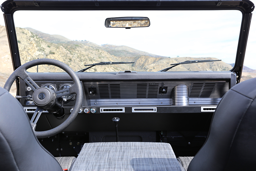 ICON_Land_Rover_D90_Reformer_Dash