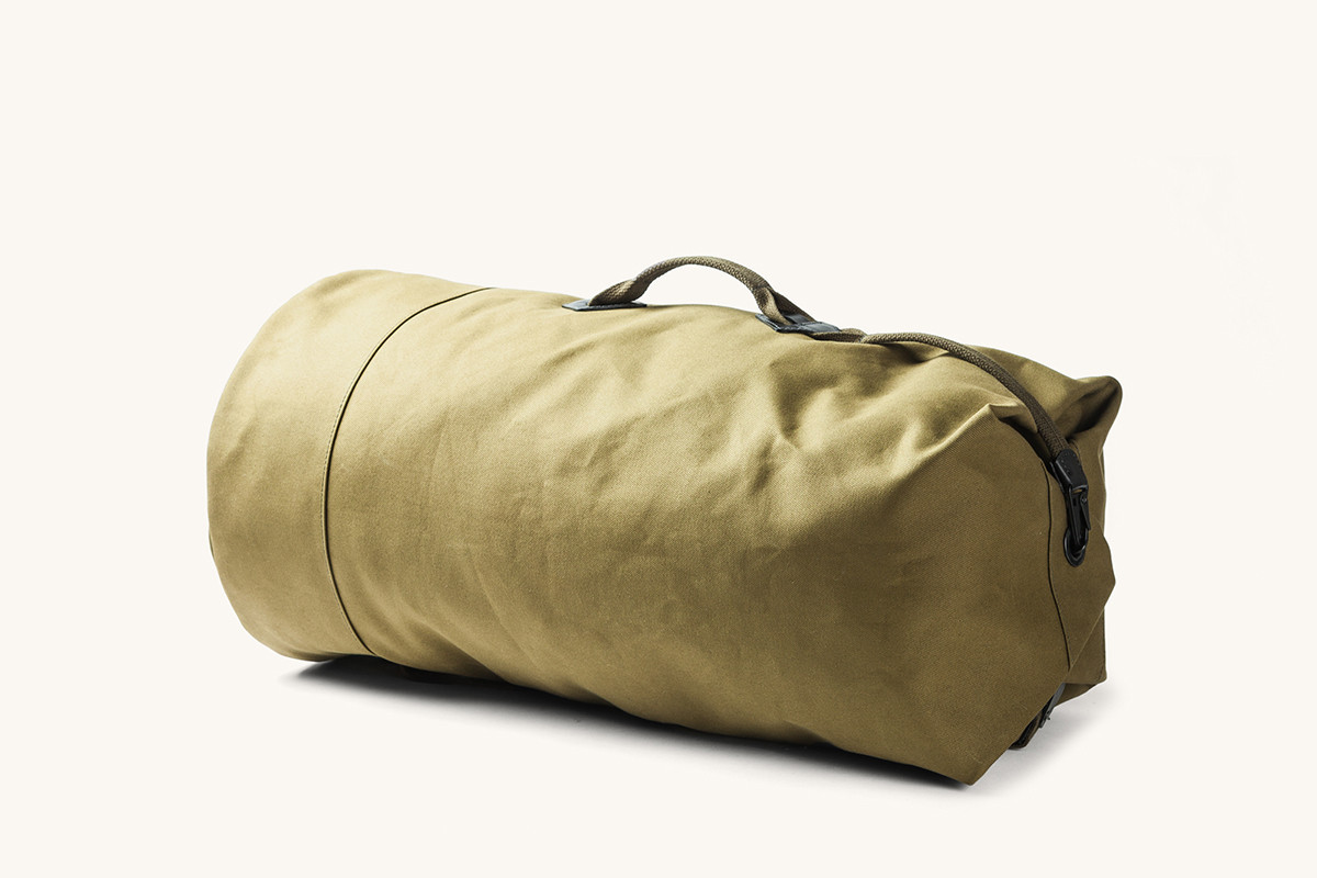 military_duffle_olive_2016_03_2048x2048