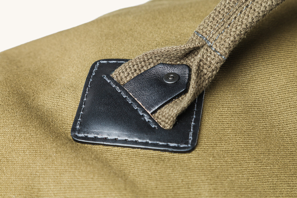 military_duffle_olive_2016_05_2048x2048