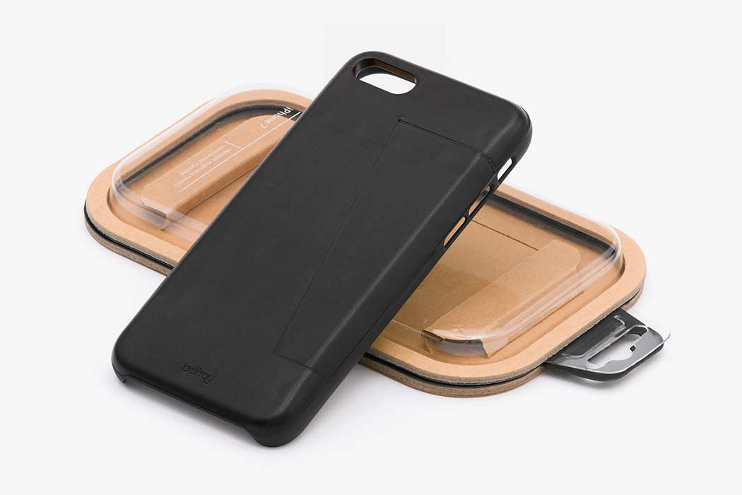 8_bellroy-pcih-black-bellroywebsite-08